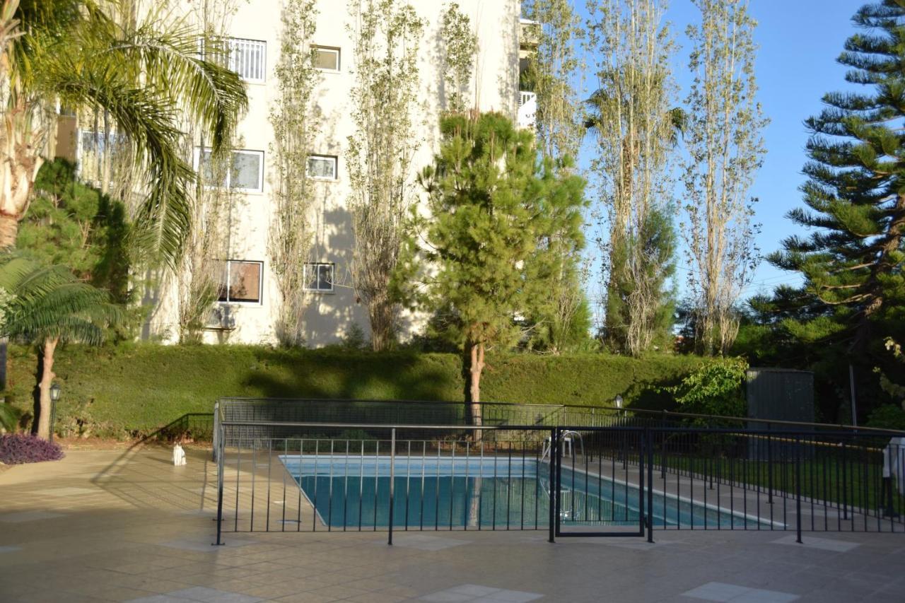 Raise Cosy Studio With Pool In ลิมาซอล ภายนอก รูปภาพ
